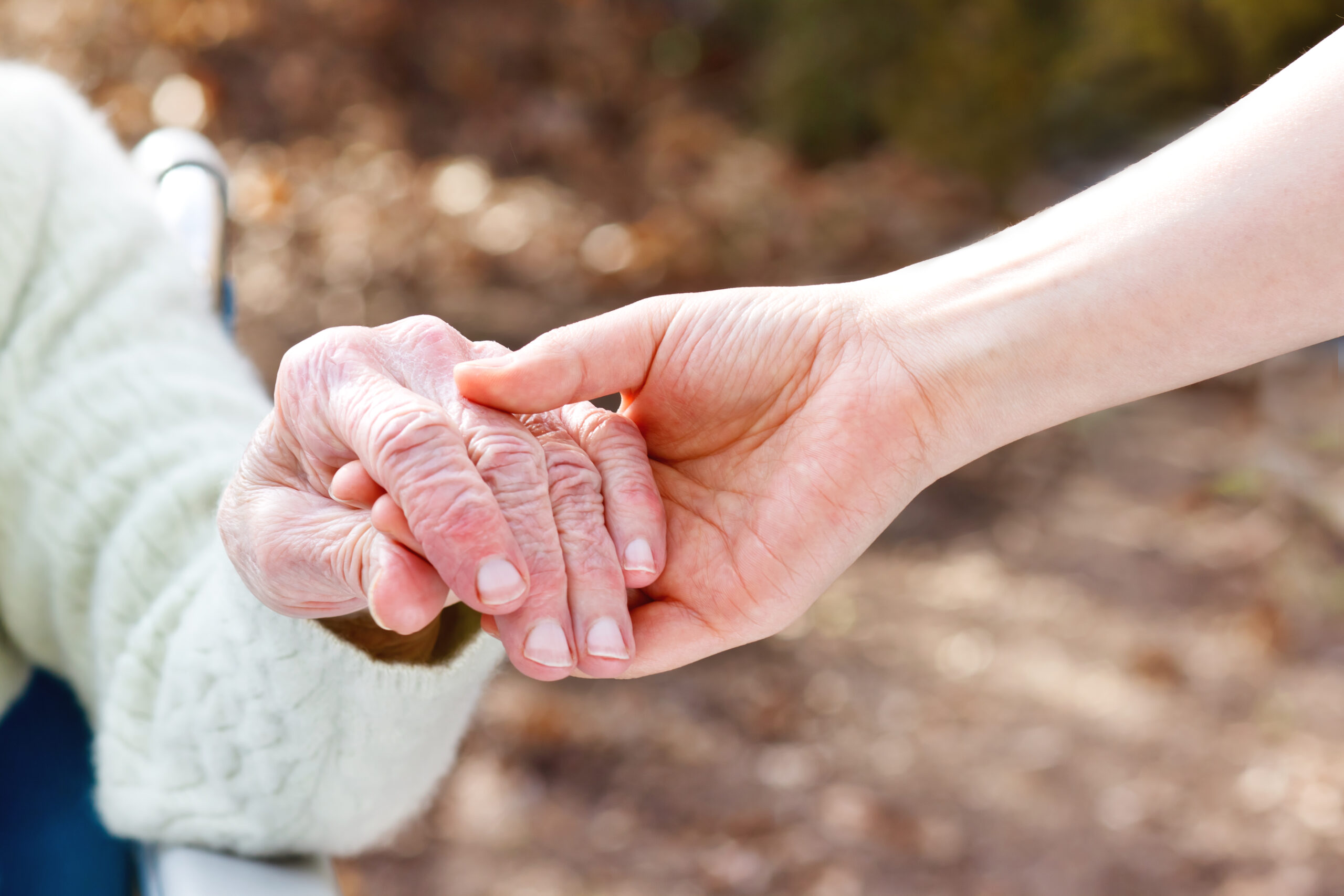 Guide to How Live In Care Improves Life for People With Visual Impairments.